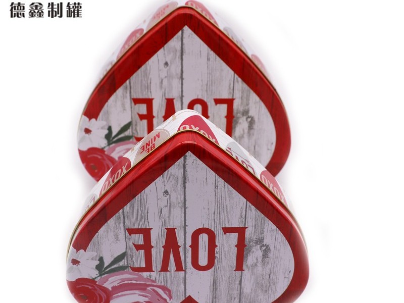 心形铁盒